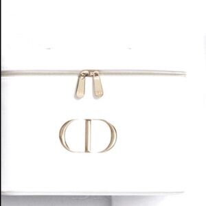 DIOR 2025 IVORY TRAIN CASE New in Dior Gift Box 🎁